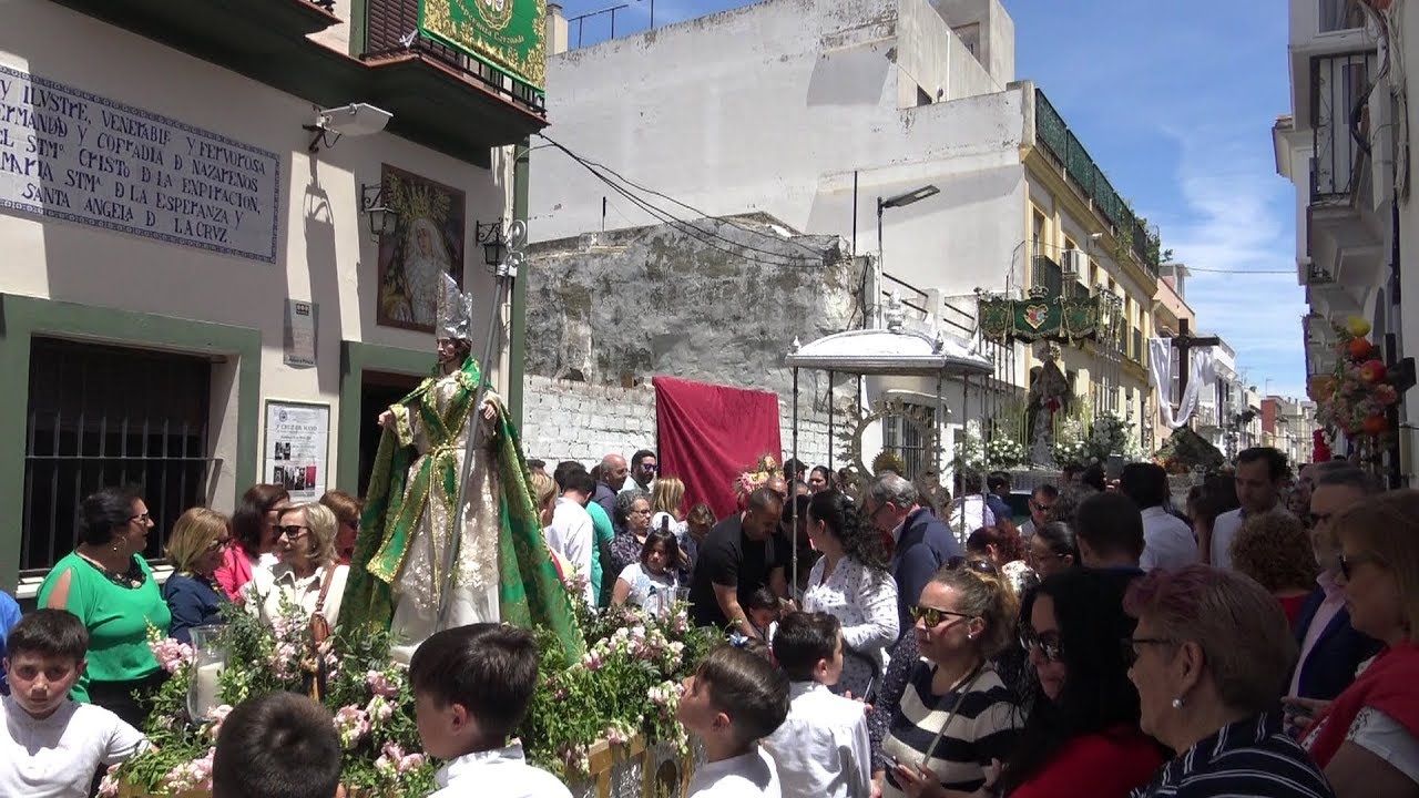 CRUZ DE MAYO EN LA HERMANDAD